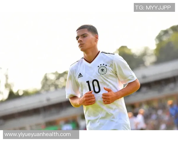 175足球球星身高虽矮却具突破性技艺与非凡战斗力的传奇故事