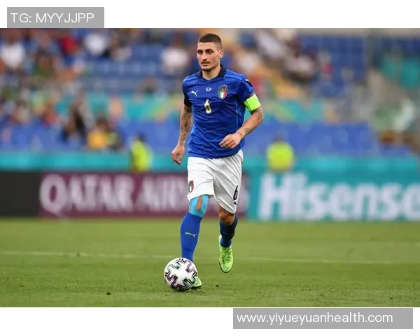 2025年现役足球十大球星排名揭晓 谁能领衔足坛巅峰之争