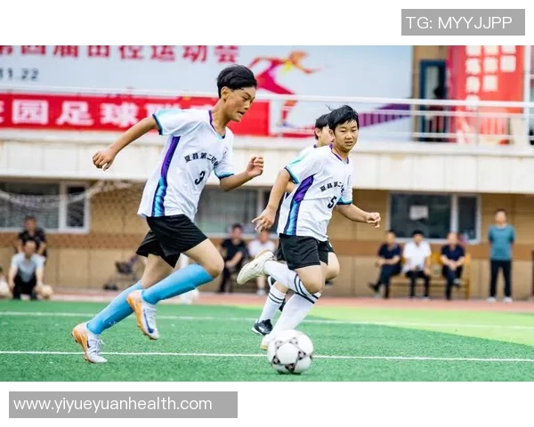 世界级足球球星齐聚无锡共燃绿茵激情助力城市体育新发展